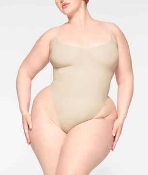 Shapewear With Integrated Hip Circumference