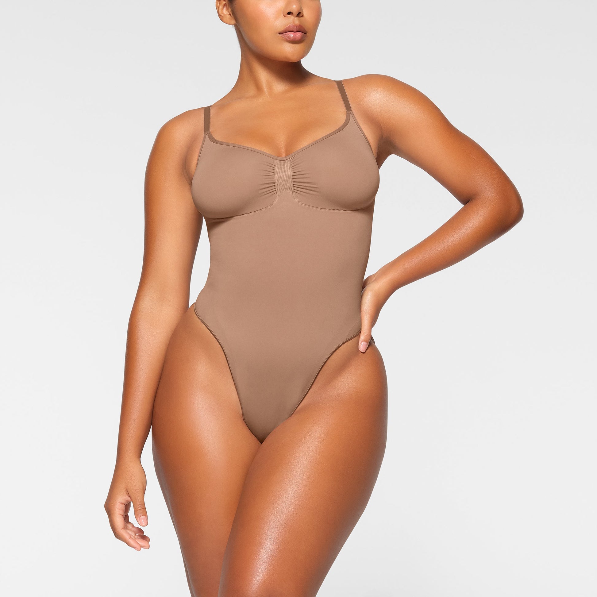 Shapewear With Integrated Hip Circumference
